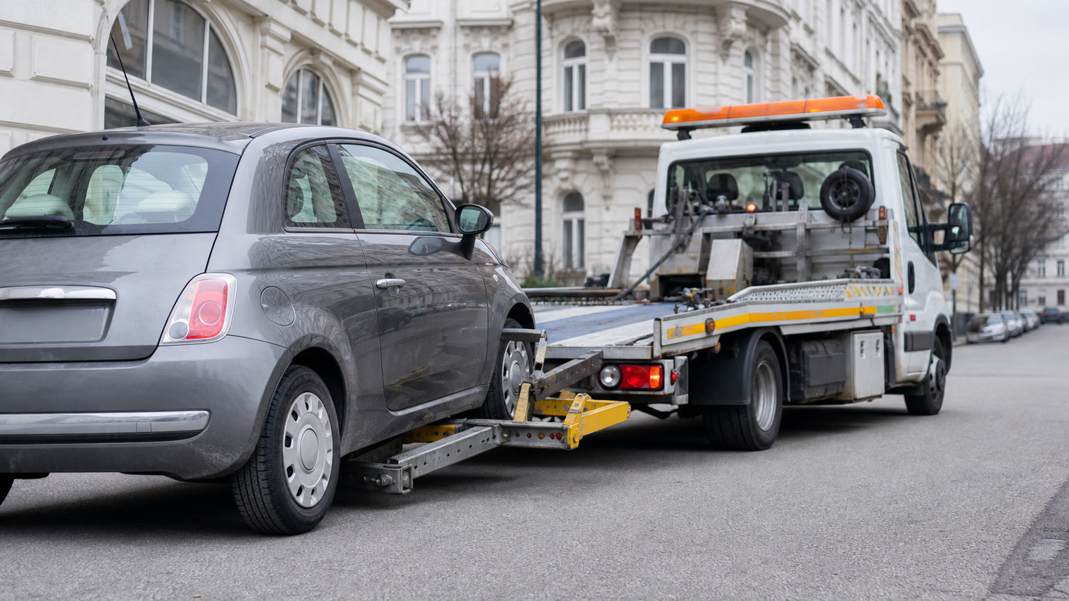 Auto vom Privatparkplatz abgeschleppt: Zahlt die Rechtsschutzversicherung in Österreich?