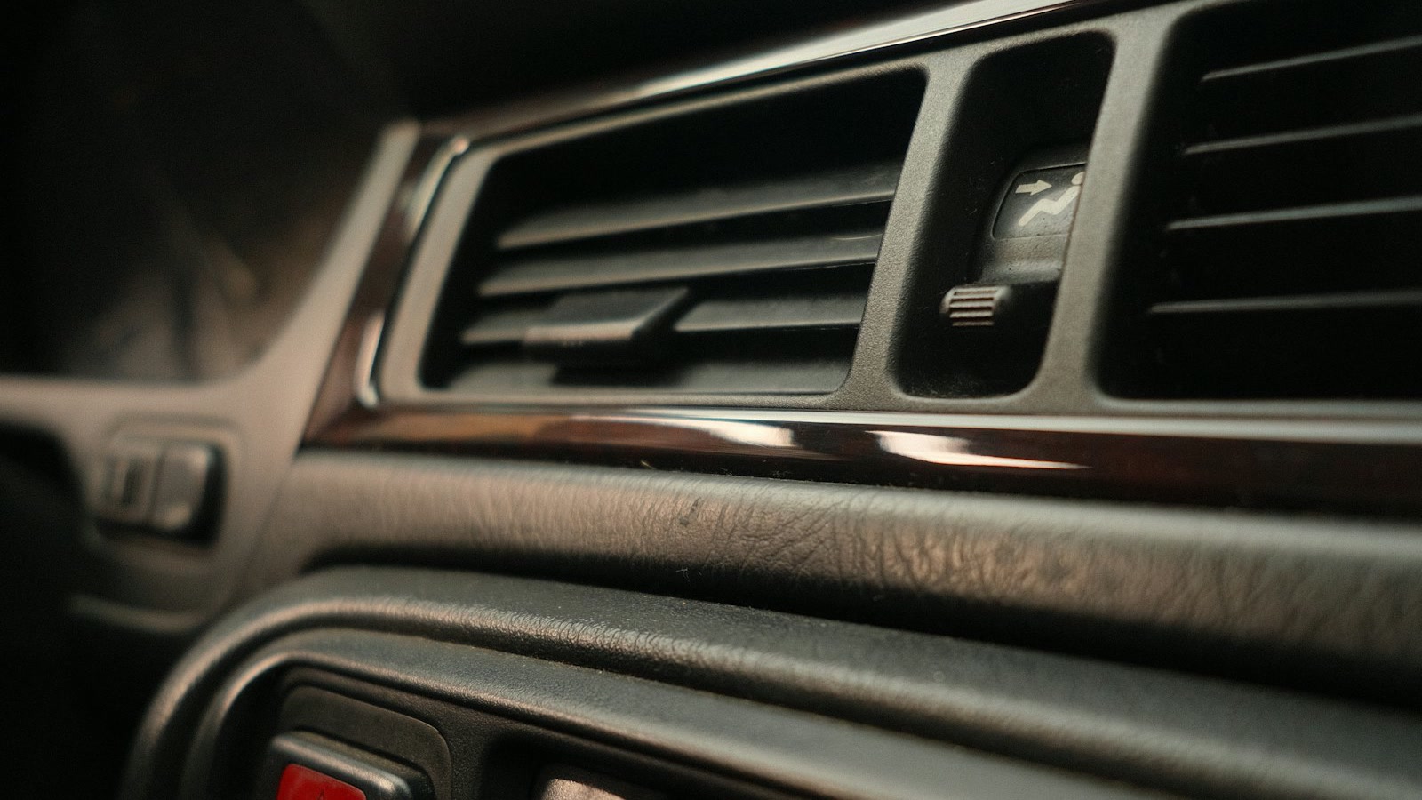 Klimaanlage im Auto defekt: Welche Versicherung zahlt in Österreich?